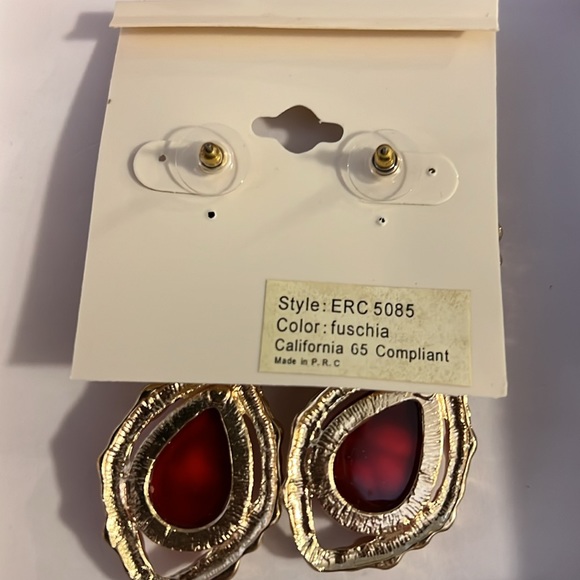 Amrita Singh fuchsia and gold earrings - Picture 2 of 4